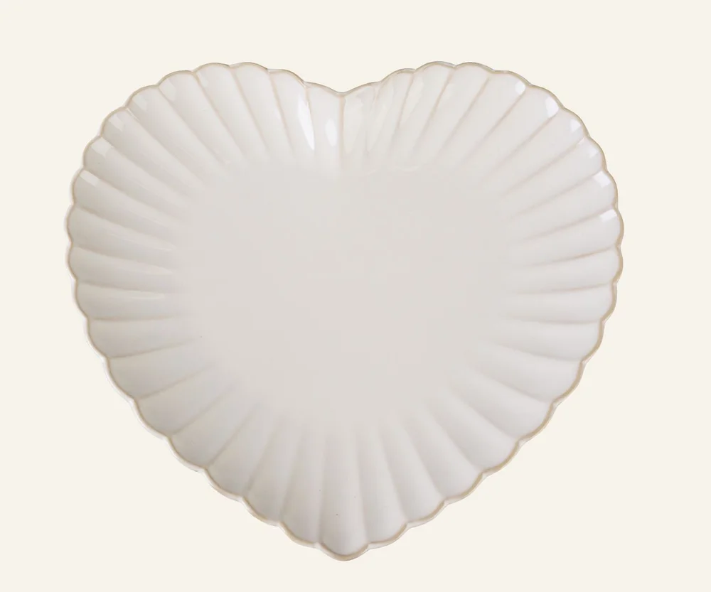 Hjerteformet tallerken hvit – 28×25,6 cm v:4642353