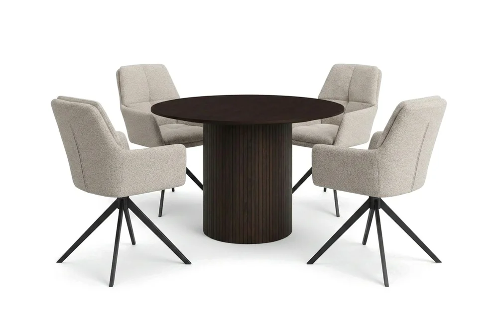 Kopparbo spisegruppe rund 110 cm røkt eik med 4 Torsby spisestoler v:9458536