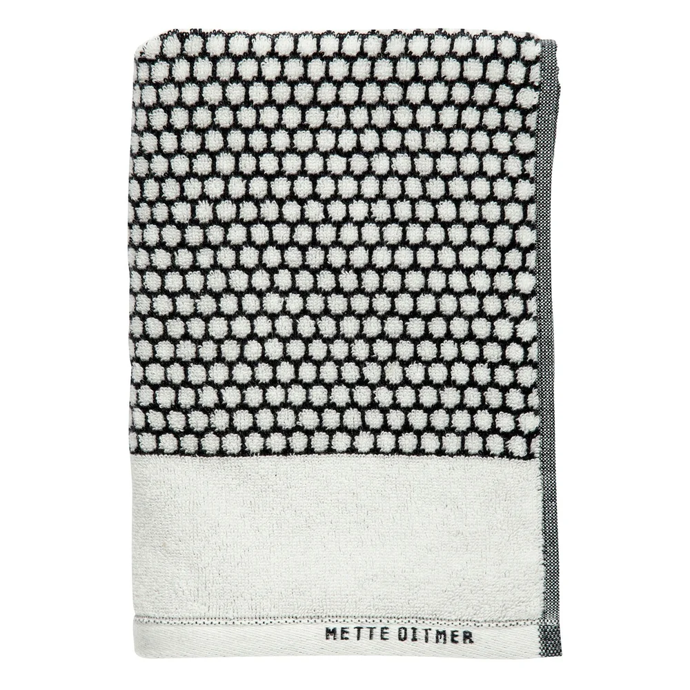 Grid Badehåndkle 70×140 cm, Sort/Off-White v:8903135 Grid Badehåndkle 70×140 cm, Sort/Off-White v:8903135