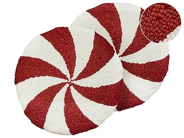 Sett med 2 pynteputer SWIRL CANDY 40 x 40 cm Bouclé Rød v:7493623 Sett med 2 pynteputer SWIRL CANDY 40 x 40 cm Bouclé Rød v:7493623