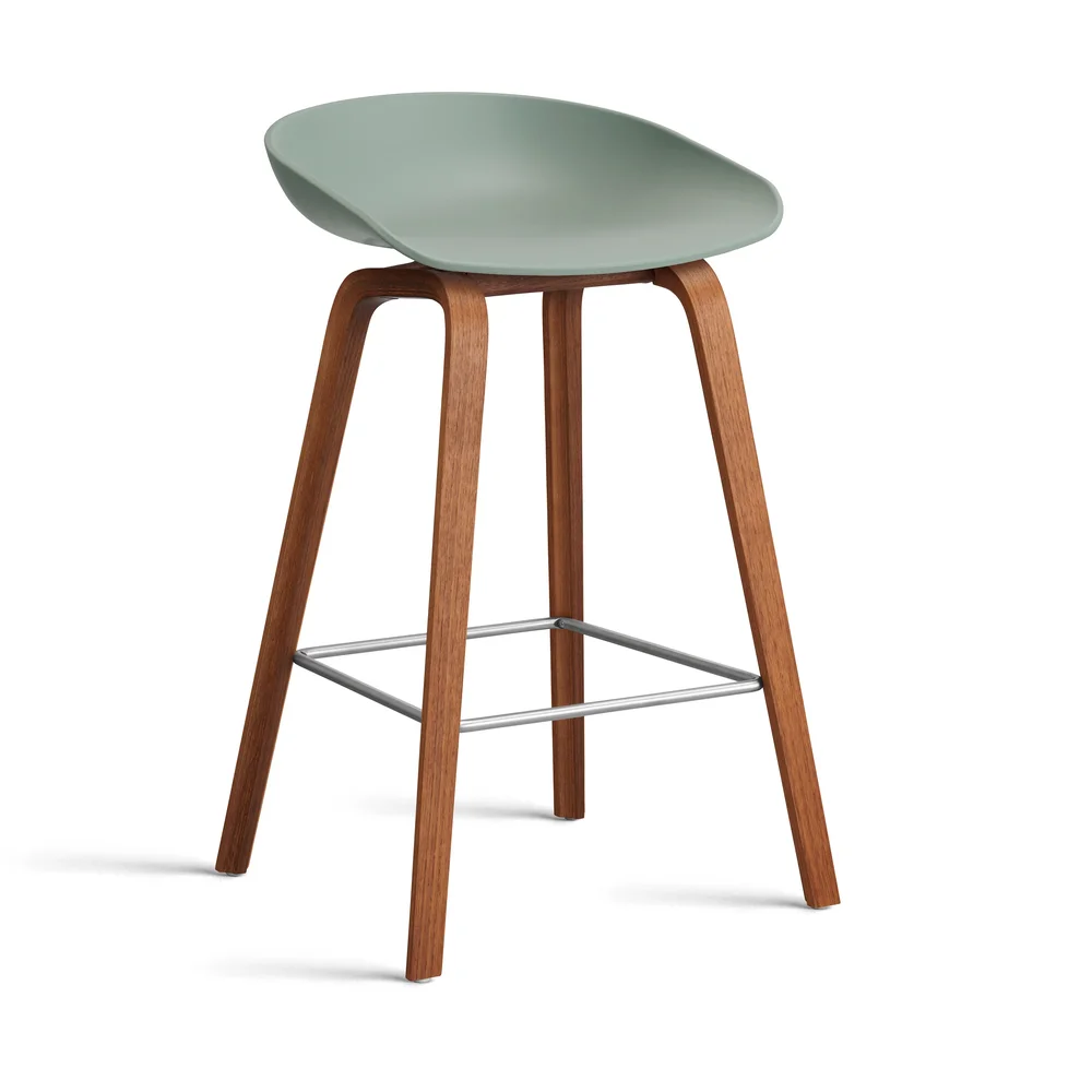 About a Stool 32 Low barstol valnøttstativ 2.0 v:6707484 About a Stool 32 Low barstol valnøttstativ 2.0 v:6707484