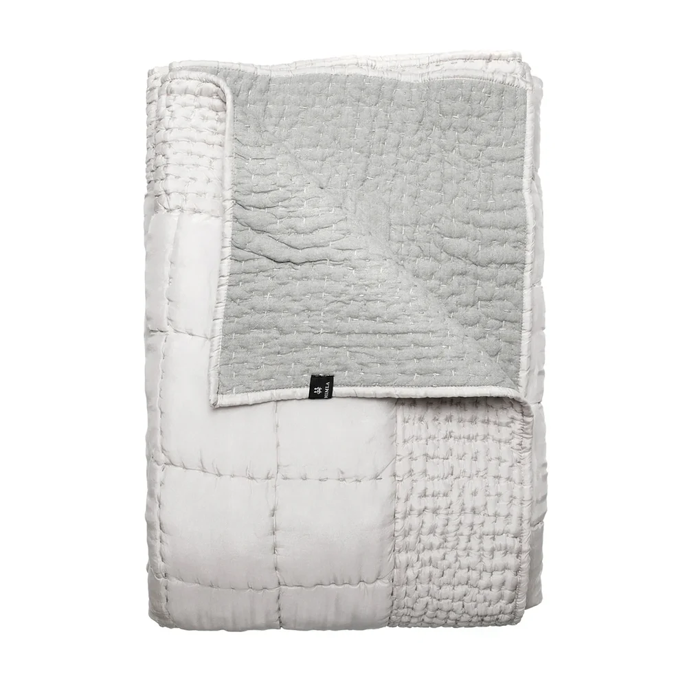 Delia sengeteppe pearl v:3825741 Delia sengeteppe pearl v:3825741