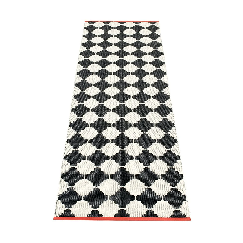 Marre Gulvteppe 70x150 cm, Black/Vanilla/Coral v:8342467